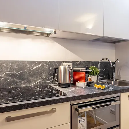 Buonarroti Loft - 10min From Duomo Daire *