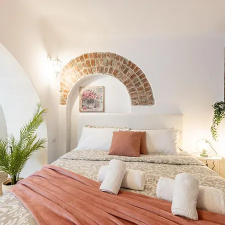 Buonarroti Loft - 10min From Duomo Daire *